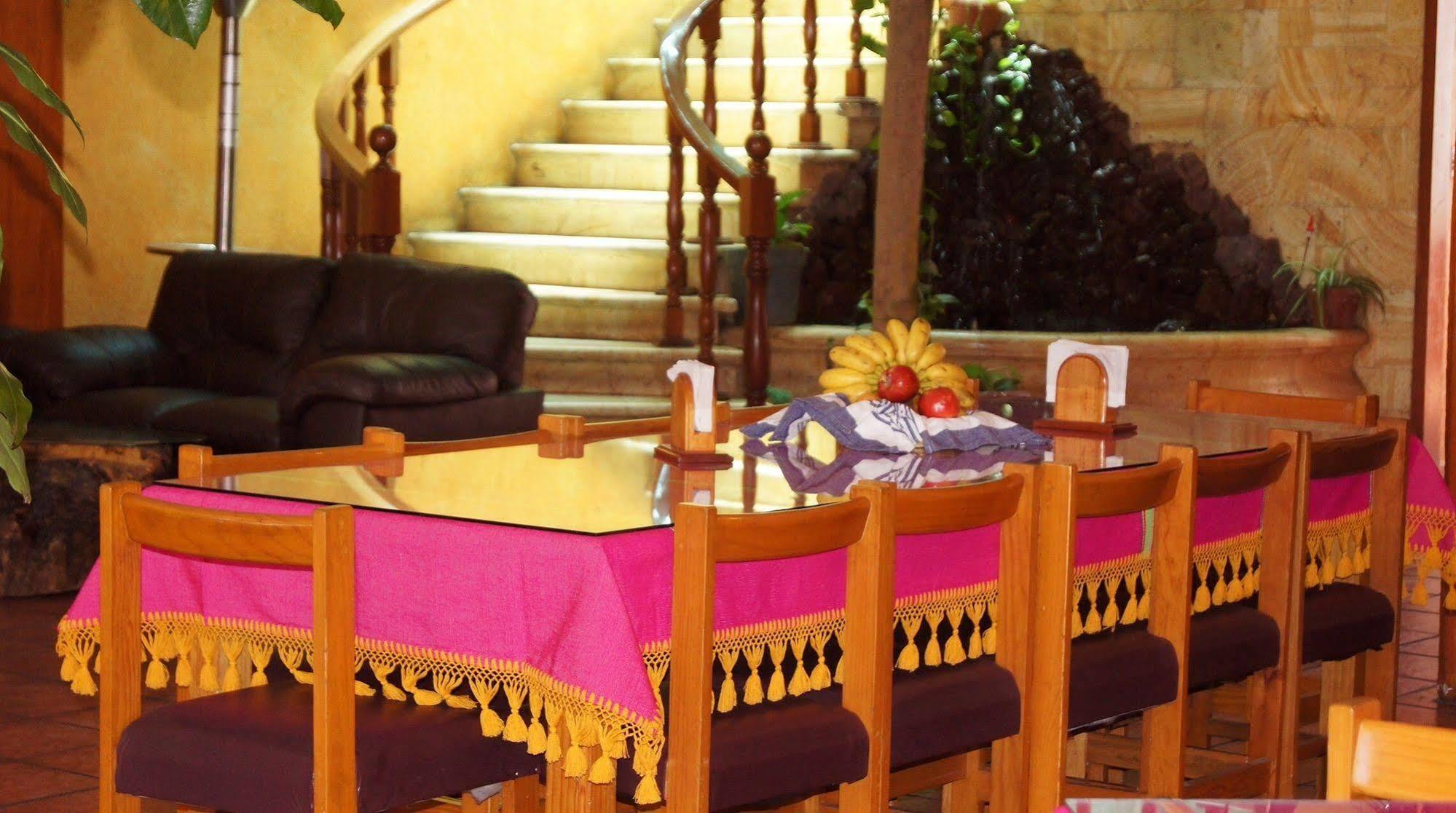 Oyo Hotel Mi Casa, Oaxaca Centro Luaran gambar
